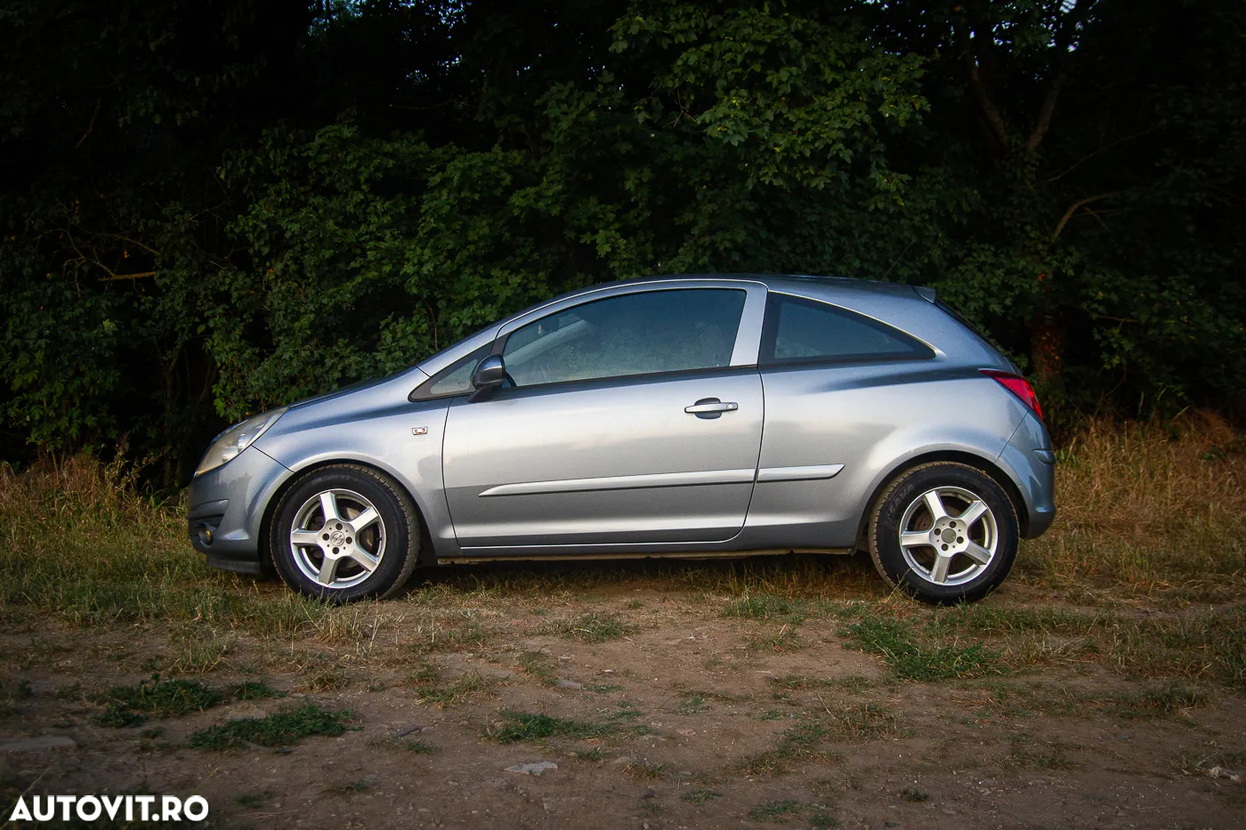 Opel Corsa 1.2i Cosmo - 3