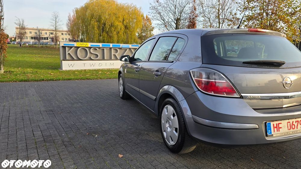 Opel Astra - 33