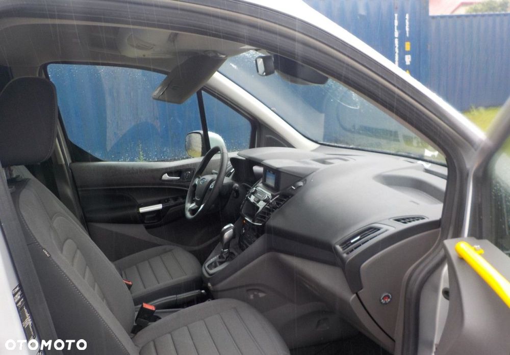 Ford Tourneo Connect - 13