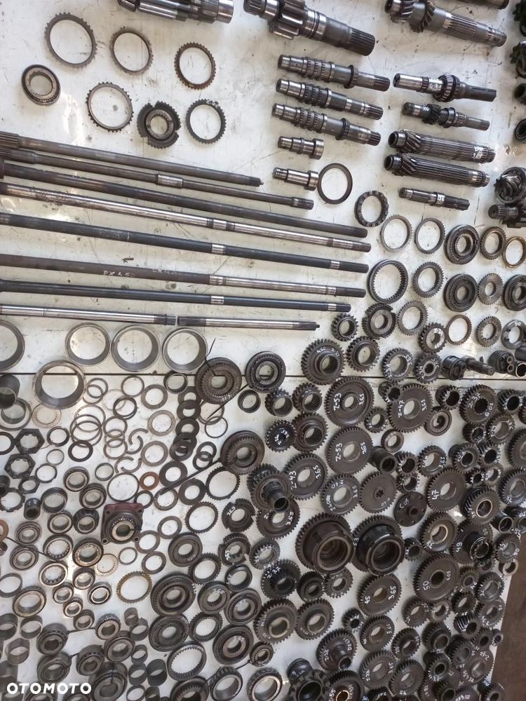 Części skrzyni biegów DEUTZ FAHR DX koła zębate,wałek sprzęgłowy,łożysko stożkowe,igiełkowe,synchronizator 1-2,3-4,tryb,wolne szybkie,pierścień synchronizatora,hamulec,nakładka,koronka,6.05,6.10,6.30,6.50,4.10,4.30,4.50,4.70,3,10.3,70,90,120,3,65. - 14