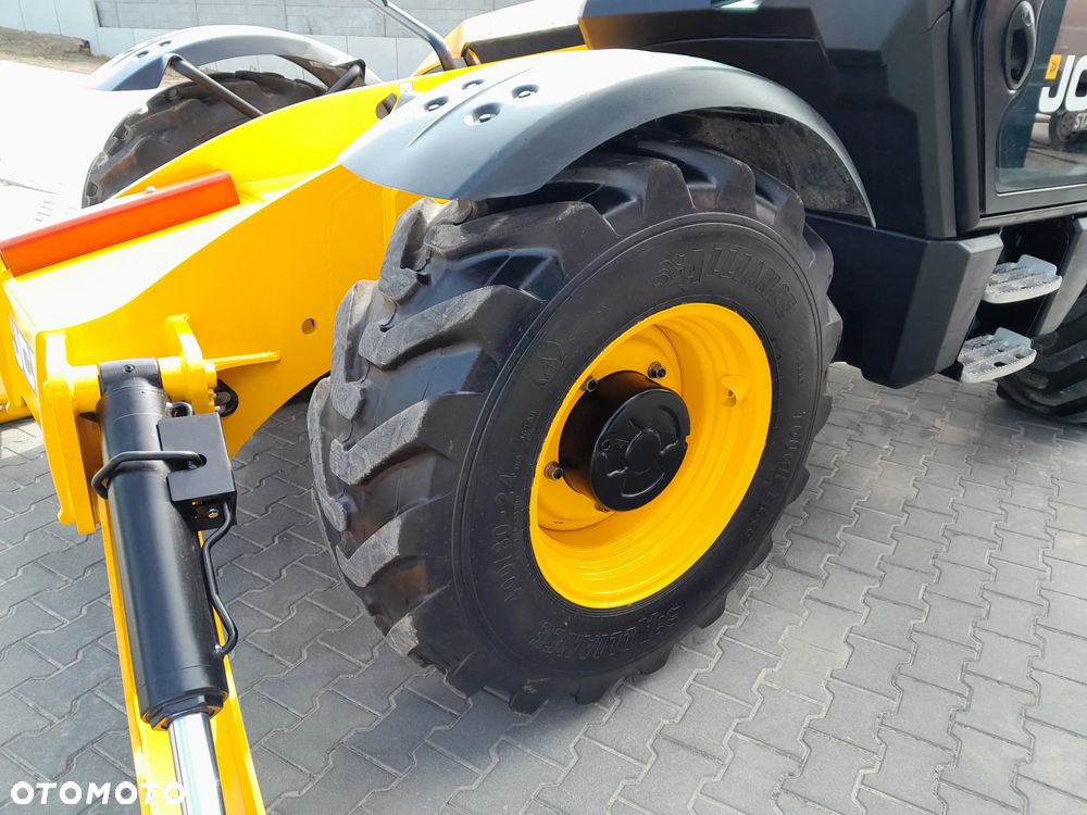 JCB 540-140 2020r kilimatyzacja - 19