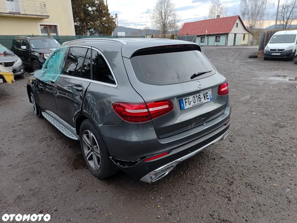 Mercedes-Benz GLC - 4
