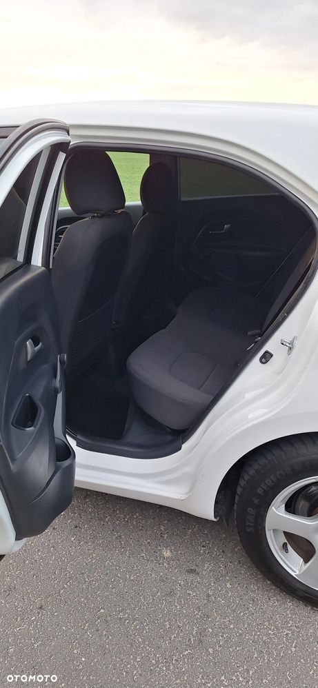 Kia Rio 1.1 CRDI Edition 7 - 11