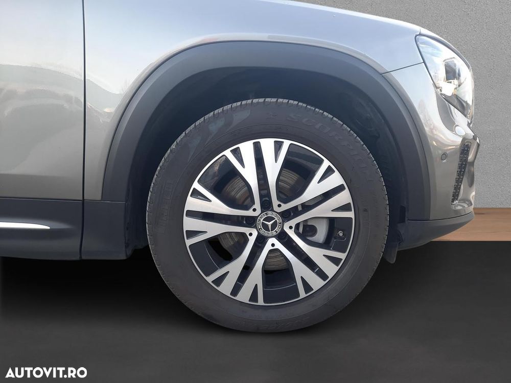 Mercedes-Benz GLB - 15