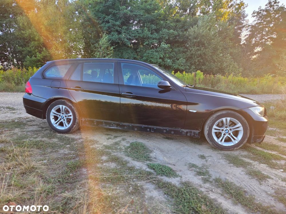 BMW Seria 3 320d - 5