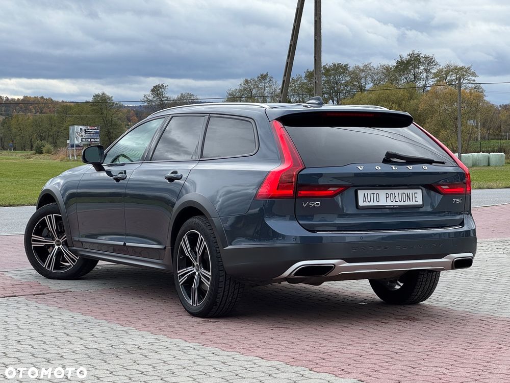 Volvo V90 Cross Country T5 AWD Geartronic - 4