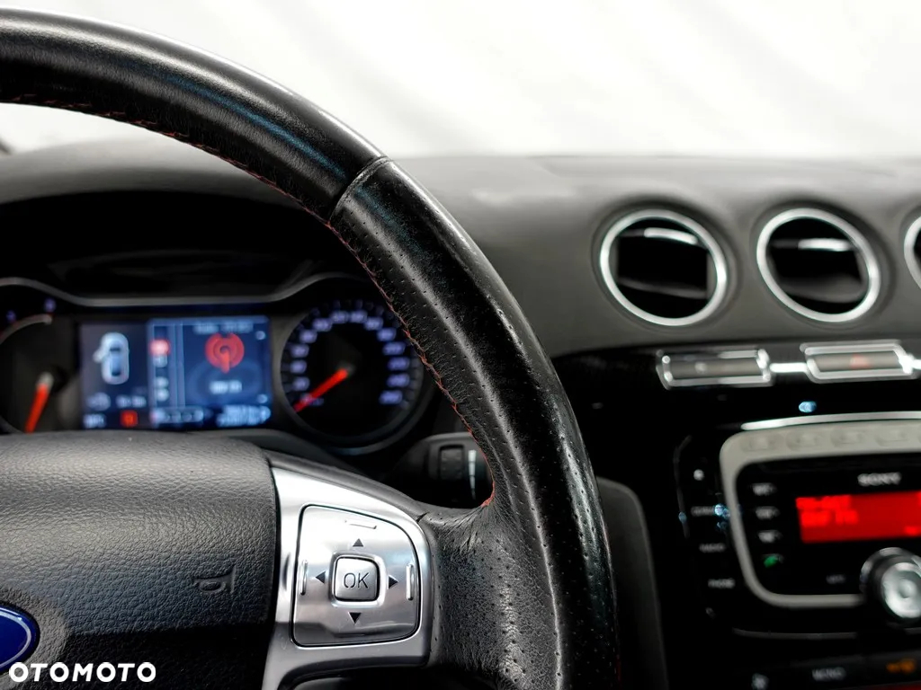Ford S-Max - 22