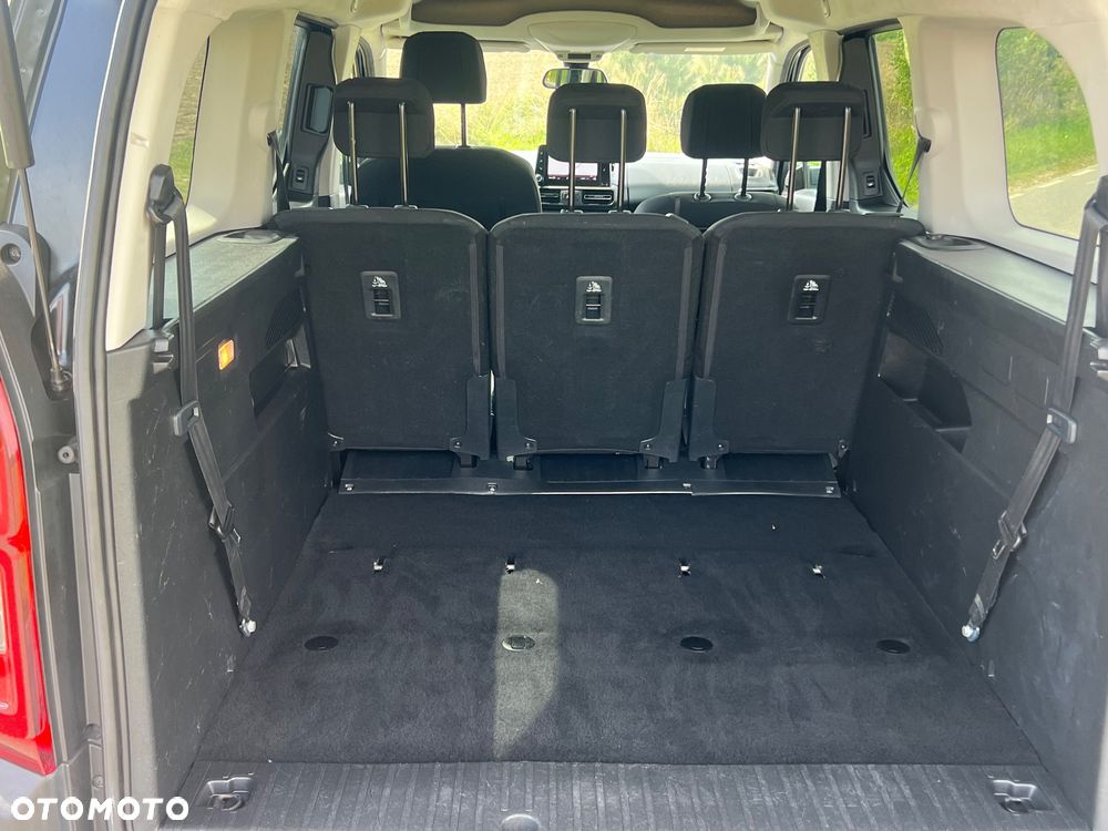 Citroën Berlingo XL 7-Sitzer BlueHDi 130 SHINE - 20