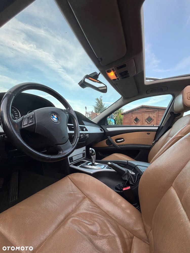 BMW Seria 5 520d - 10