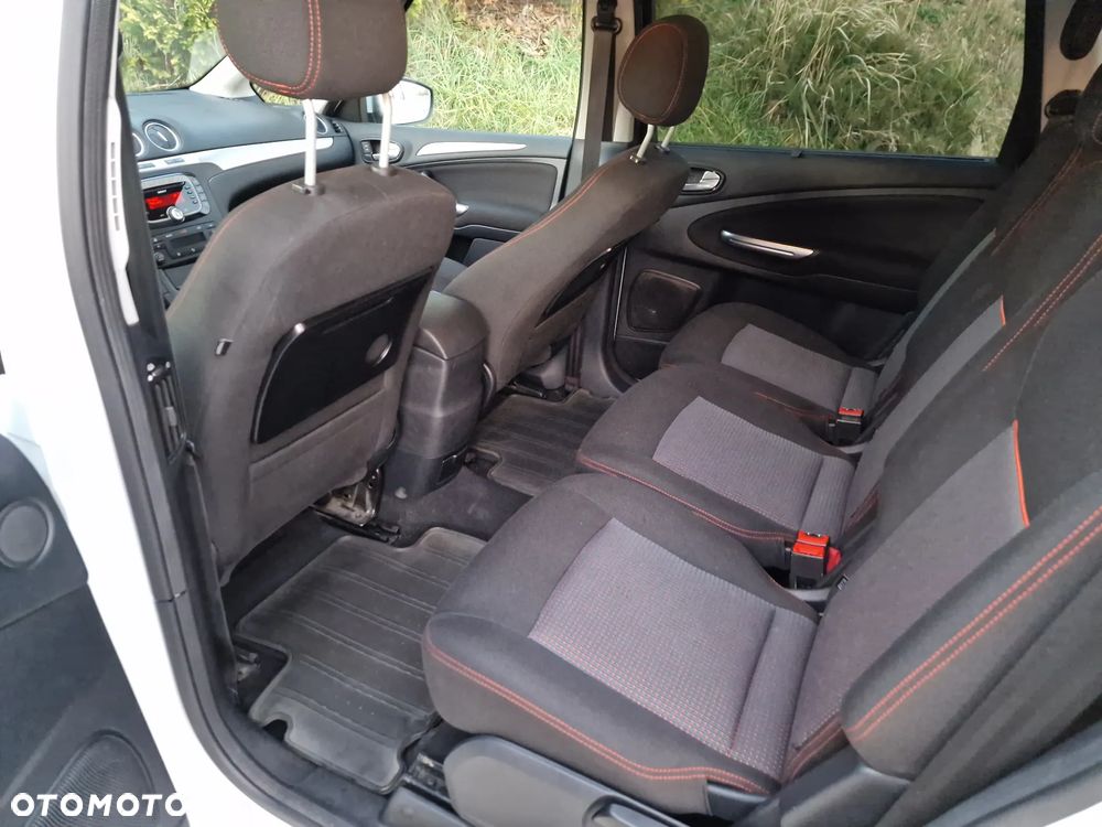 Ford S-Max 2.0 TDCi DPF Titanium - 15