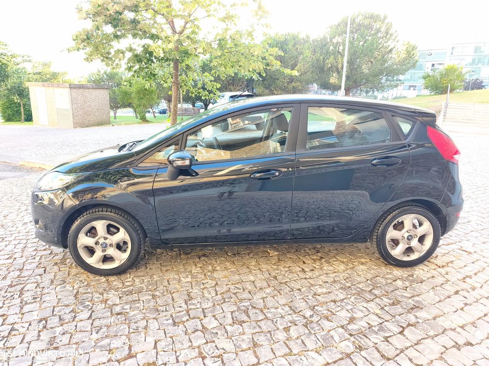 Ford Fiesta 1.25 Techno - 2