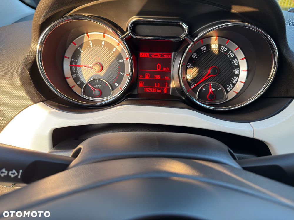 Opel Adam 1.0 Start/Stop Rocks - 28