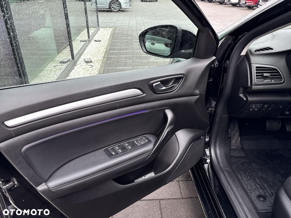 Renault Megane 1.3 TCe Intens EDC - 10