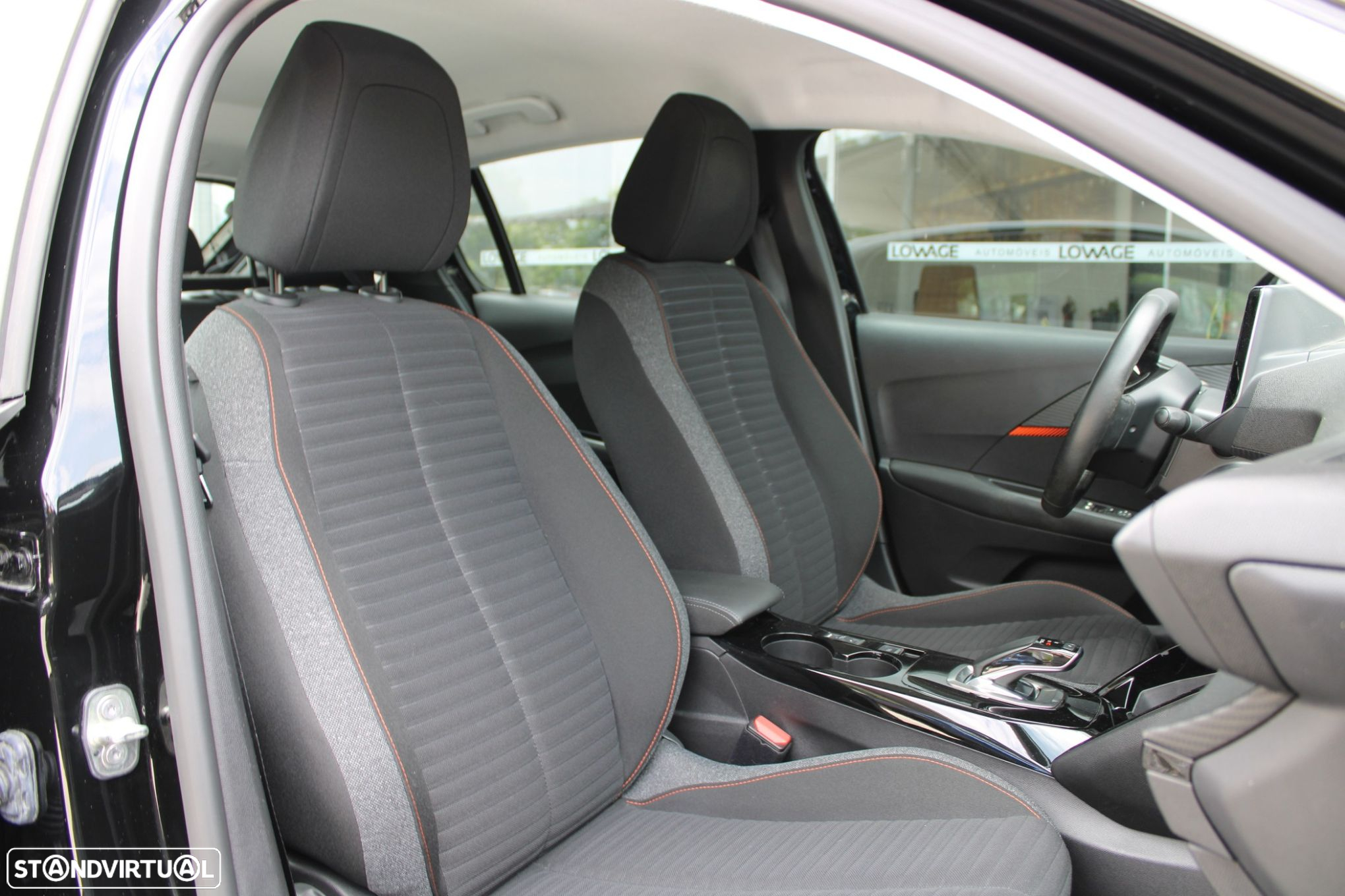 Peugeot e-208 50 kWh Active Pack - 29