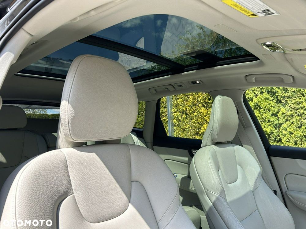 Volvo XC 60 T5 Momentum - 17