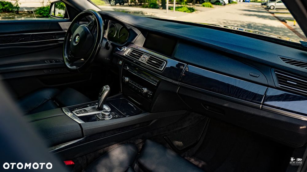 BMW Seria 7 730d - 22