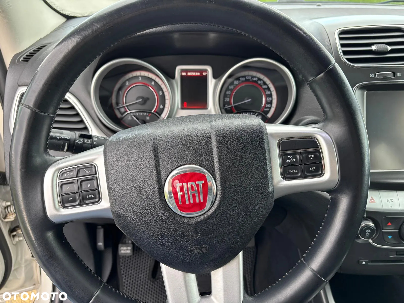 Fiat Freemont 2.0 Multijet Lounge AWD - 16