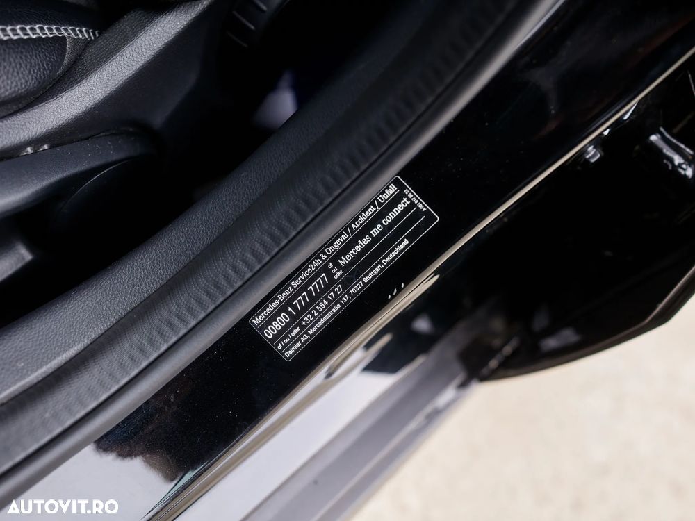Mercedes-Benz GLA 180 d 7G-DCT Urban - 37