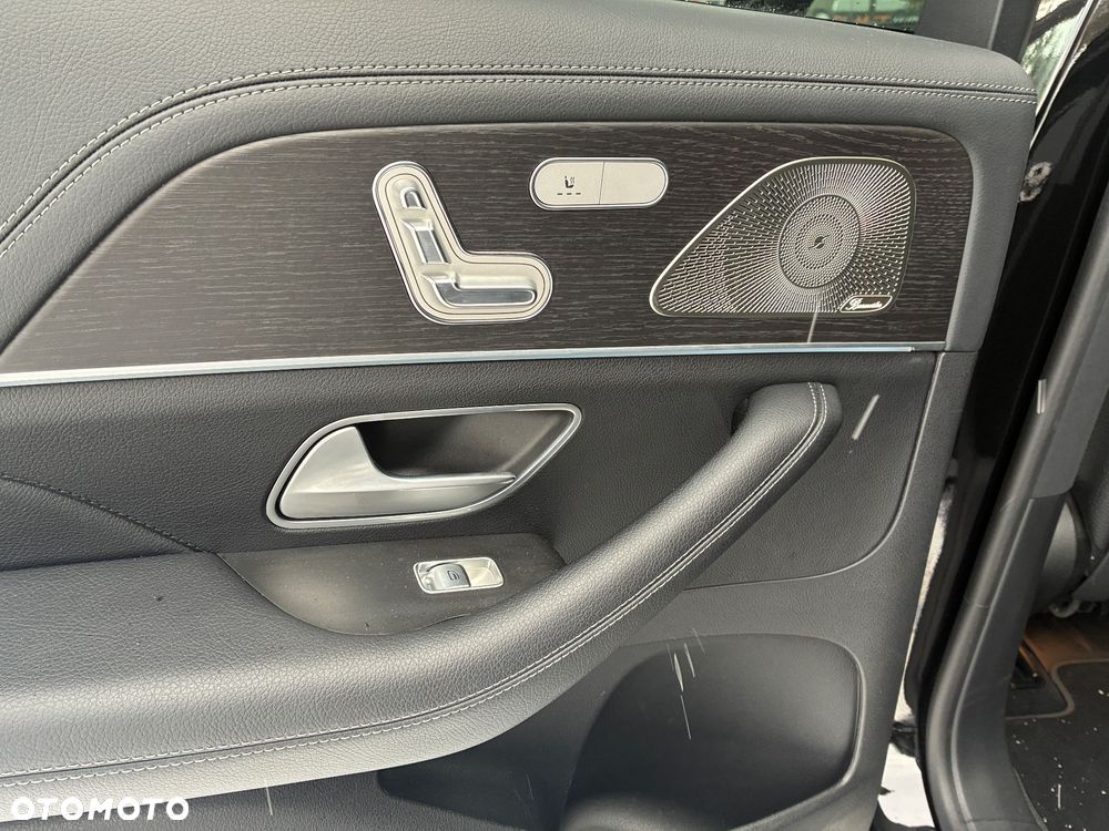 Mercedes-Benz GLS - 18