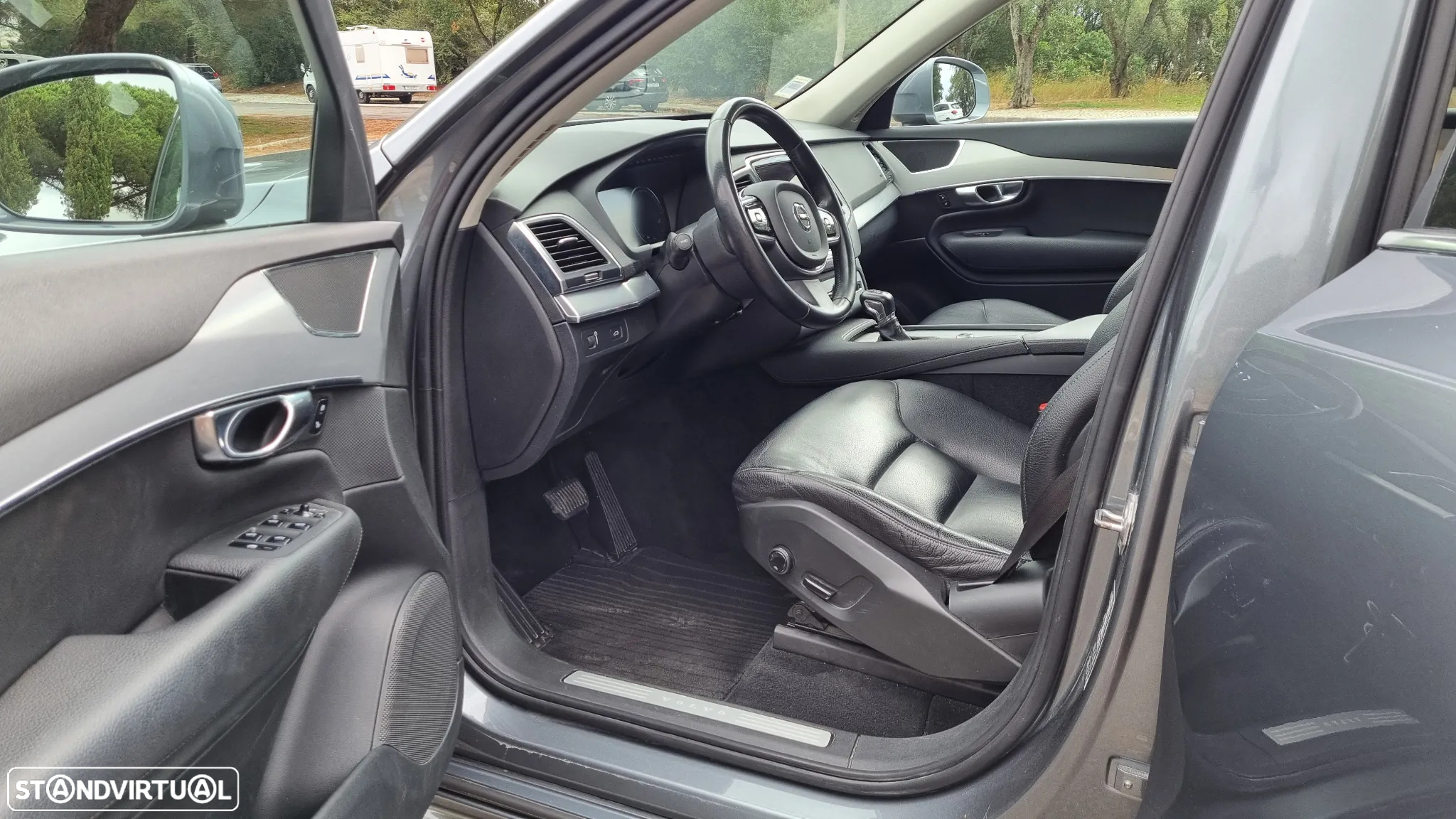 Volvo XC 90 2.0 D4 Momentum - 11