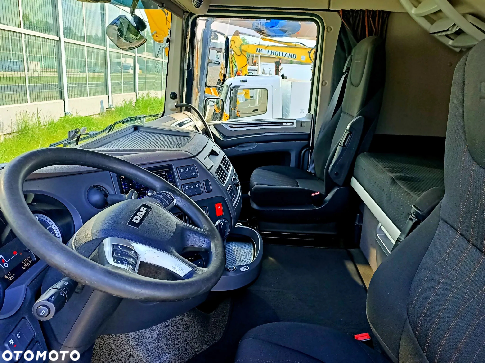 DAF XF450 6x2 Hakowiec Pod kontener 750cm - 14