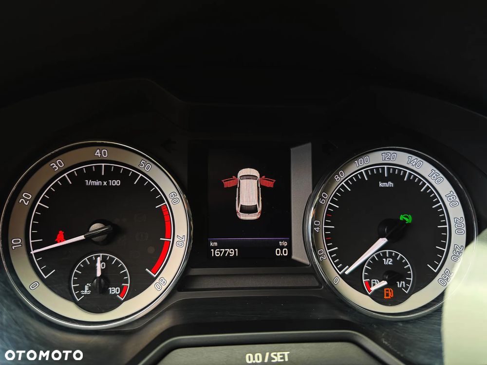 Skoda Octavia 1.5 TSI ACT Style DSG - 17