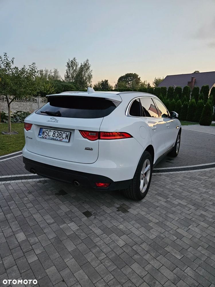 Jaguar F-Pace 2.0 i4P AWD Prestige - 18