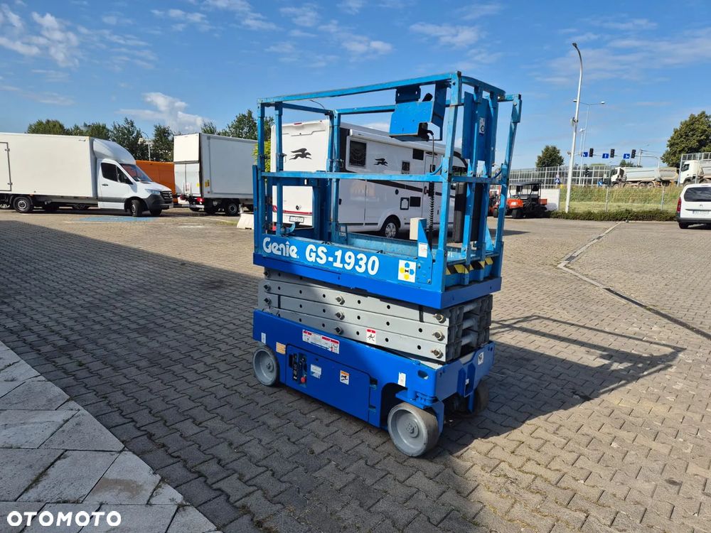 Genie GS-1930 / 1 WŁ / AŻ 7.8 M WYSOKOŚĆ / ELEKTRYCZNY / SERWISOWANY / PRZEGLĄD DO 05.26 / MOŻLIWOŚĆ TRANSPORTU W PL! - 5
