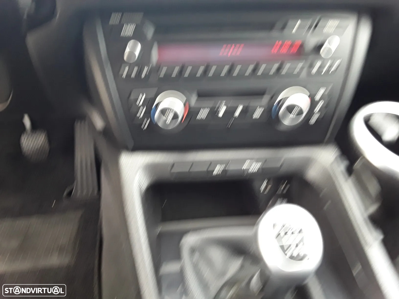 BMW X1 18 d sDrive - 17