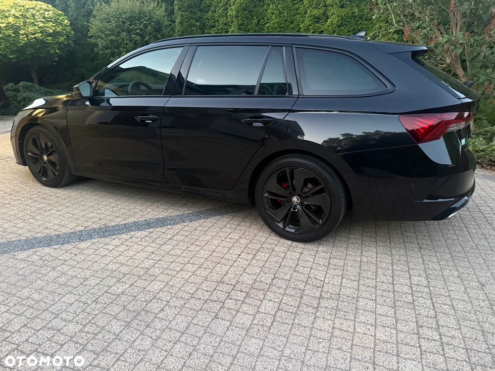 Skoda Octavia 2.0 TDI DSG RS - 3