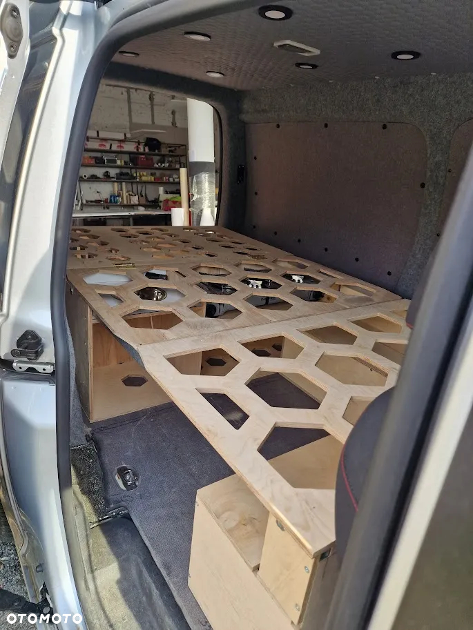 Volkswagen Caddy 2.0 TDI - 7