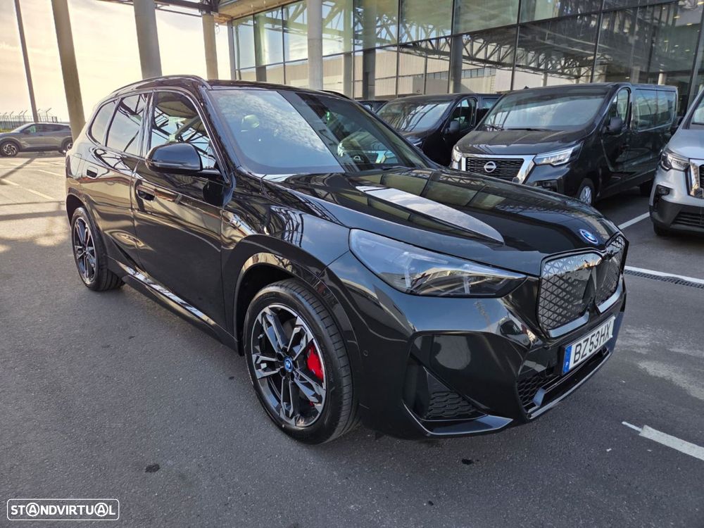 BMW iX1 eDrive20 Pack Desportivo M Pro - 3