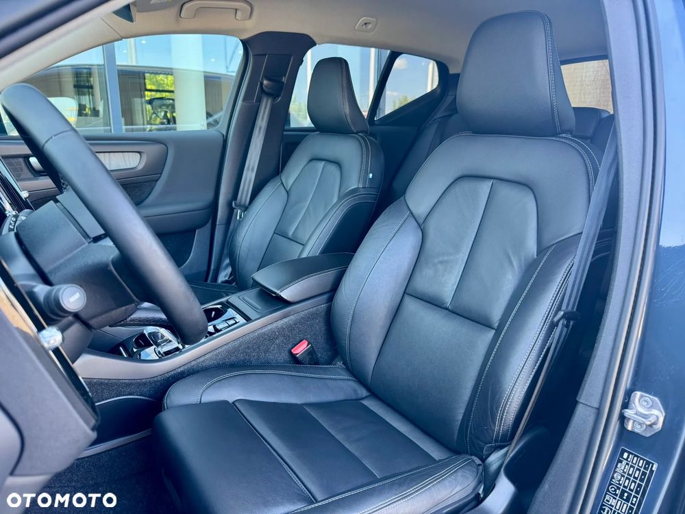Volvo XC 40 B4 B AWD Inscription - 10