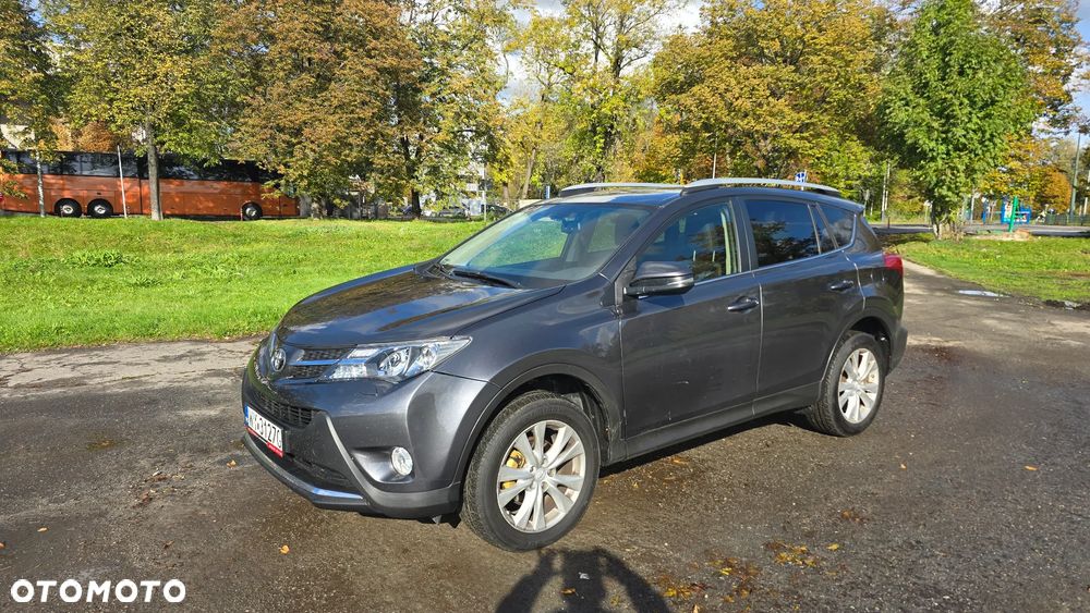 Toyota RAV4 - 1