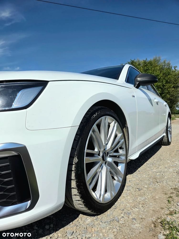 Audi A4 Avant 40 TDI Quattro S Line S tronic - 4