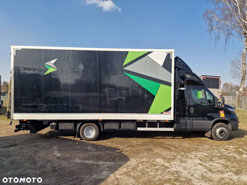 Iveco 70C18, WINDA ,14 EP, SALON PL ,Kontener, Bezwypadkowy ,7,2 T , 3.0 , Spanie z tyłu x2 - 6