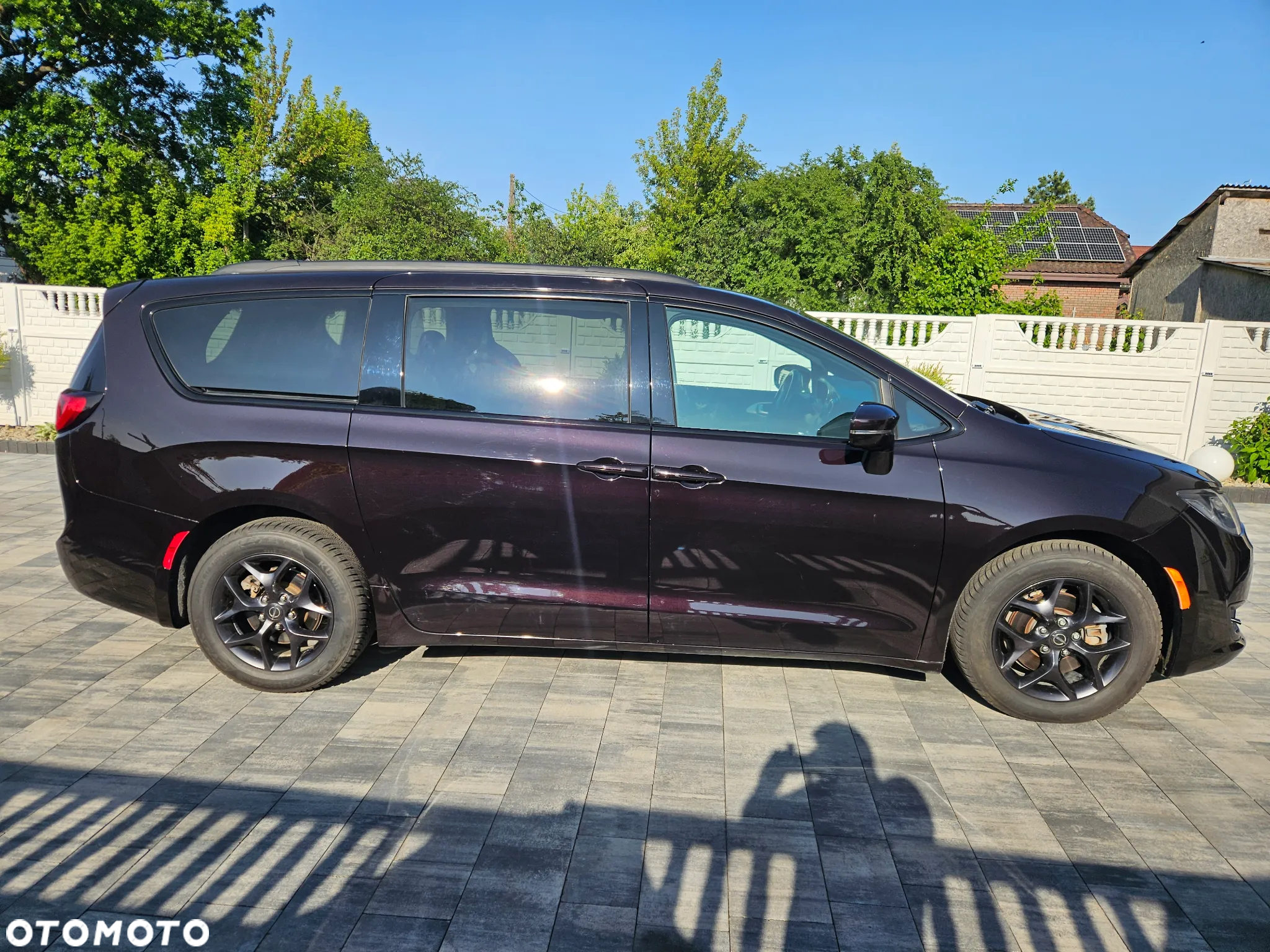 Chrysler Pacifica - 4