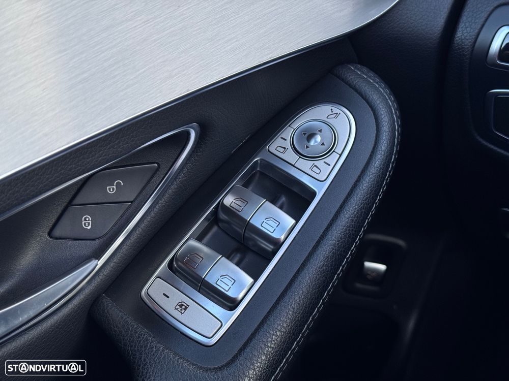 Mercedes-Benz GLC 250 d 4Matic 9G-TRONIC AMG Line - 19