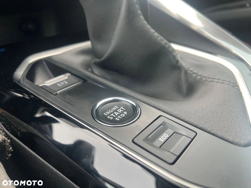 Peugeot 5008 1.5 BlueHDI Allure S&S - 25