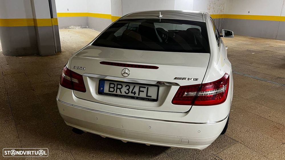 Mercedes-Benz E 250 CGi Elegance BE - 4