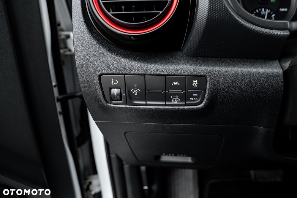 Hyundai Kona 1.6 GDI Hybrid Smart DCT - 30