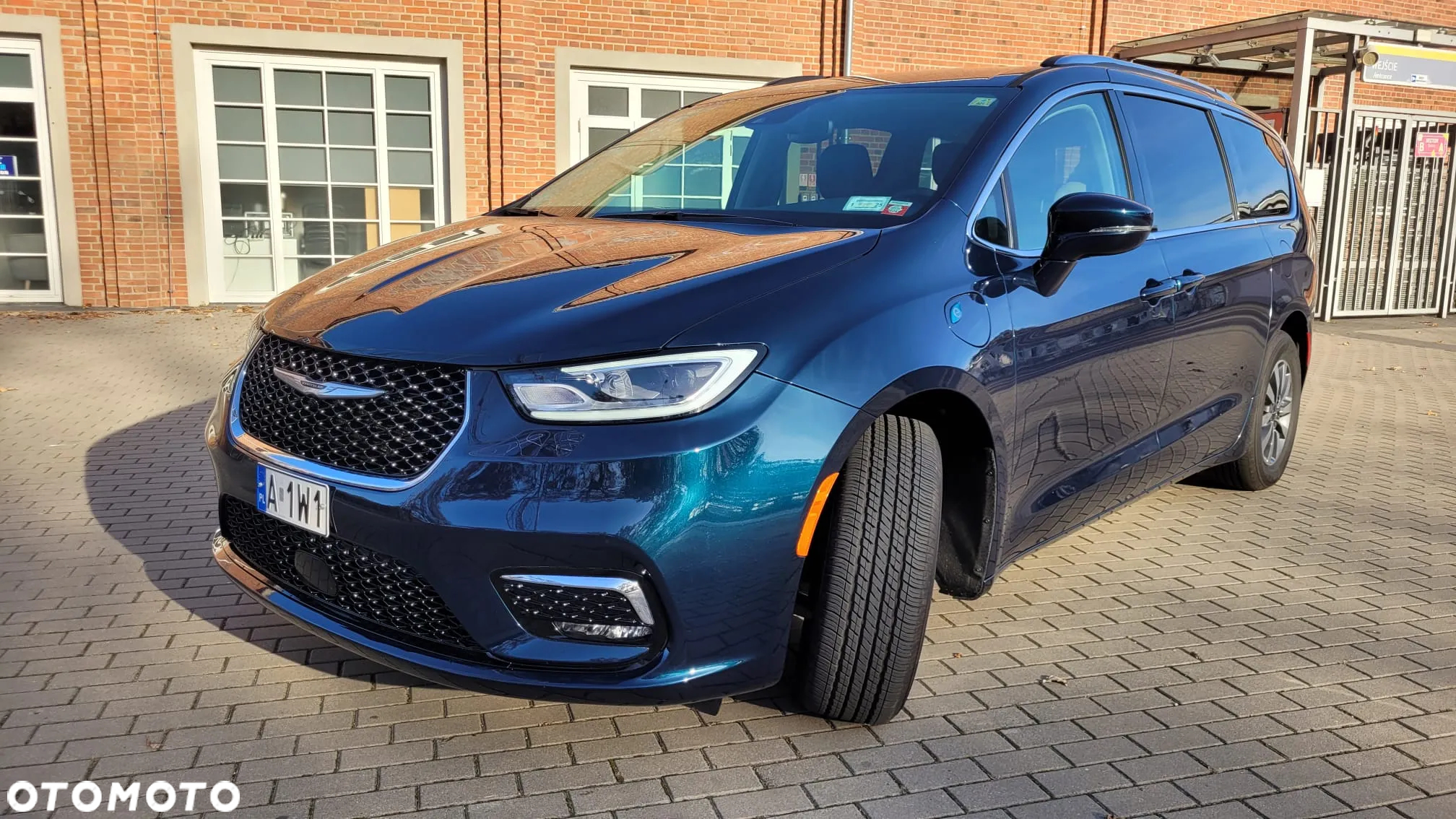 Chrysler Pacifica - 5
