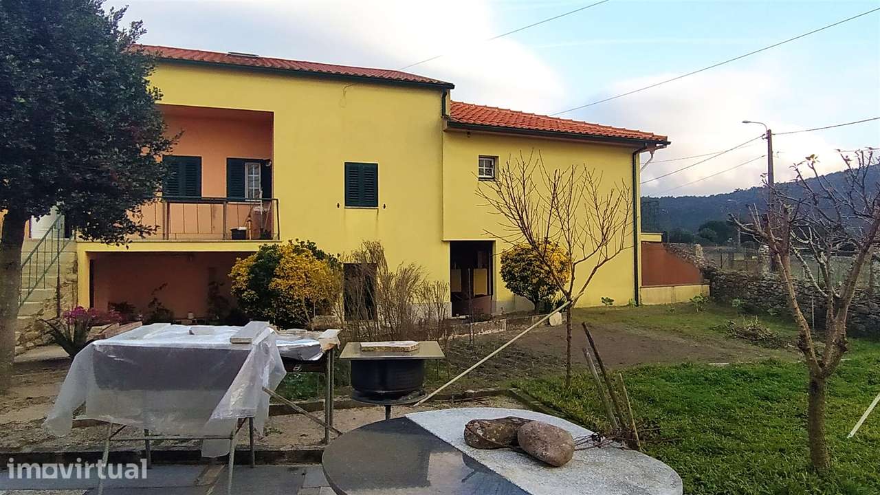 Moradia Isolada T4+3 Venda em Vilar de Mouros,Caminha - Grande imagem: 3/36