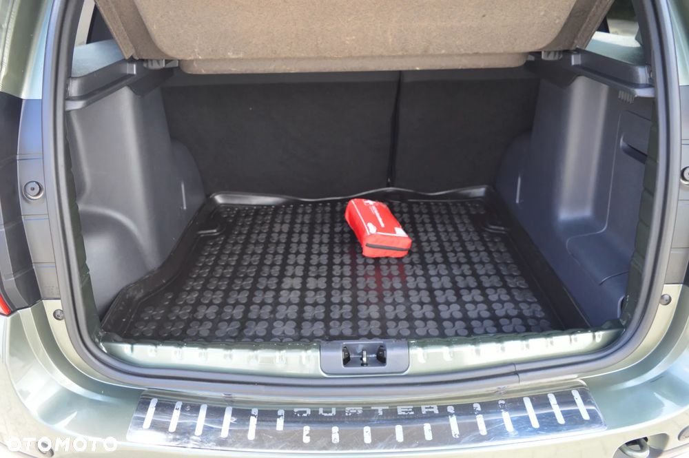 Dacia Duster 1.6 Laureate Euro5 - 13