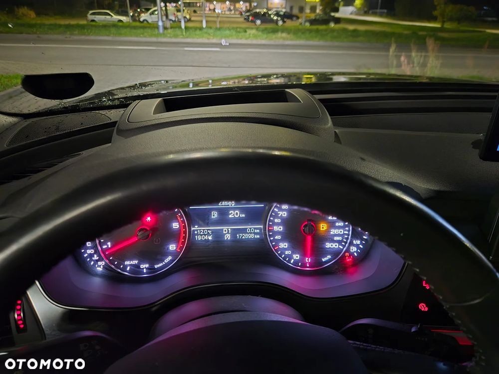 Audi A6 Avant 2.0 TDI quattro S tronic - 20