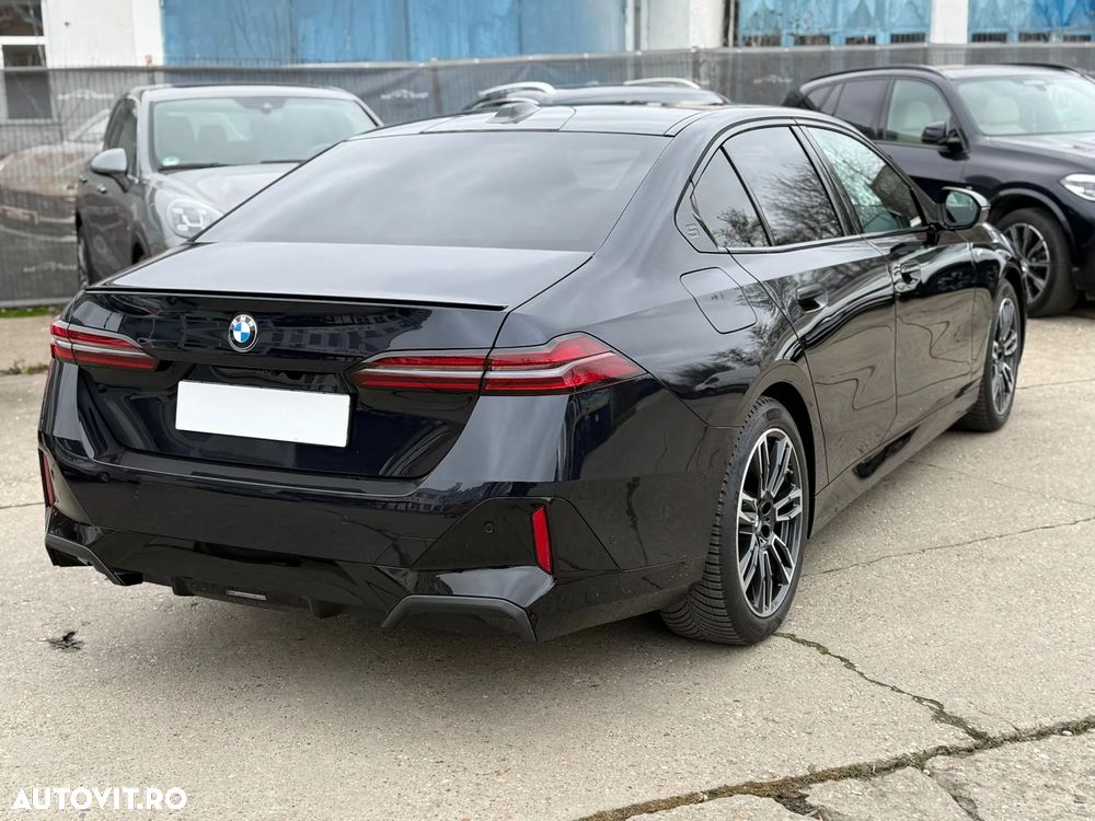 BMW Seria 5 520i Aut. - 4