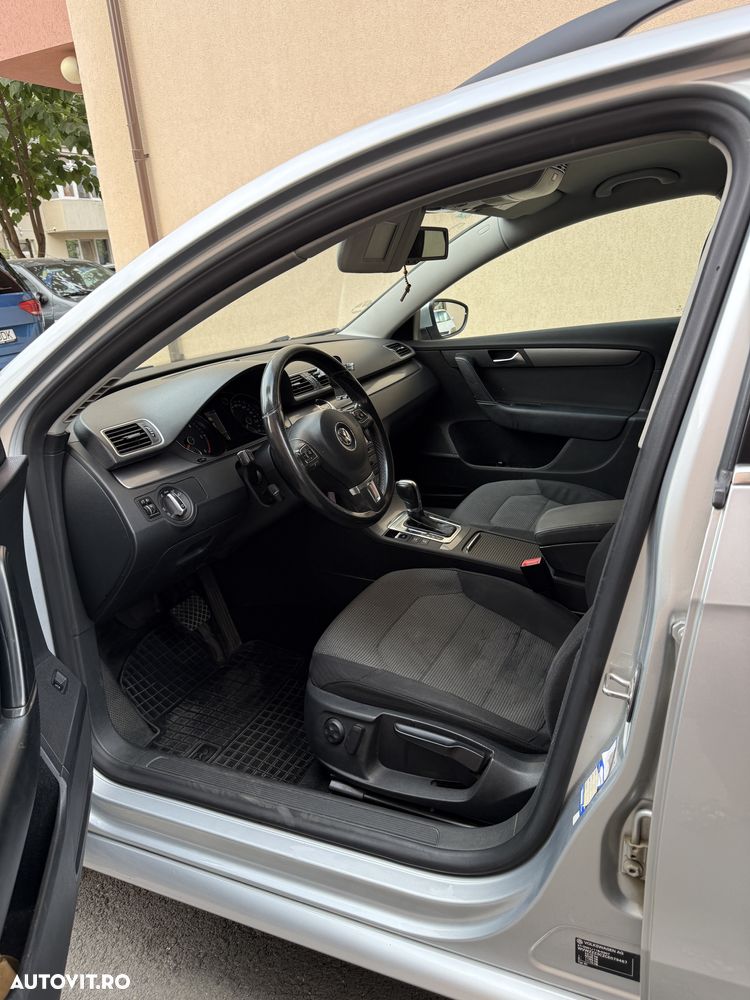 Volkswagen Passat - 19