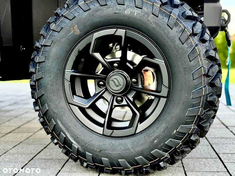 CFMoto CForce - 8