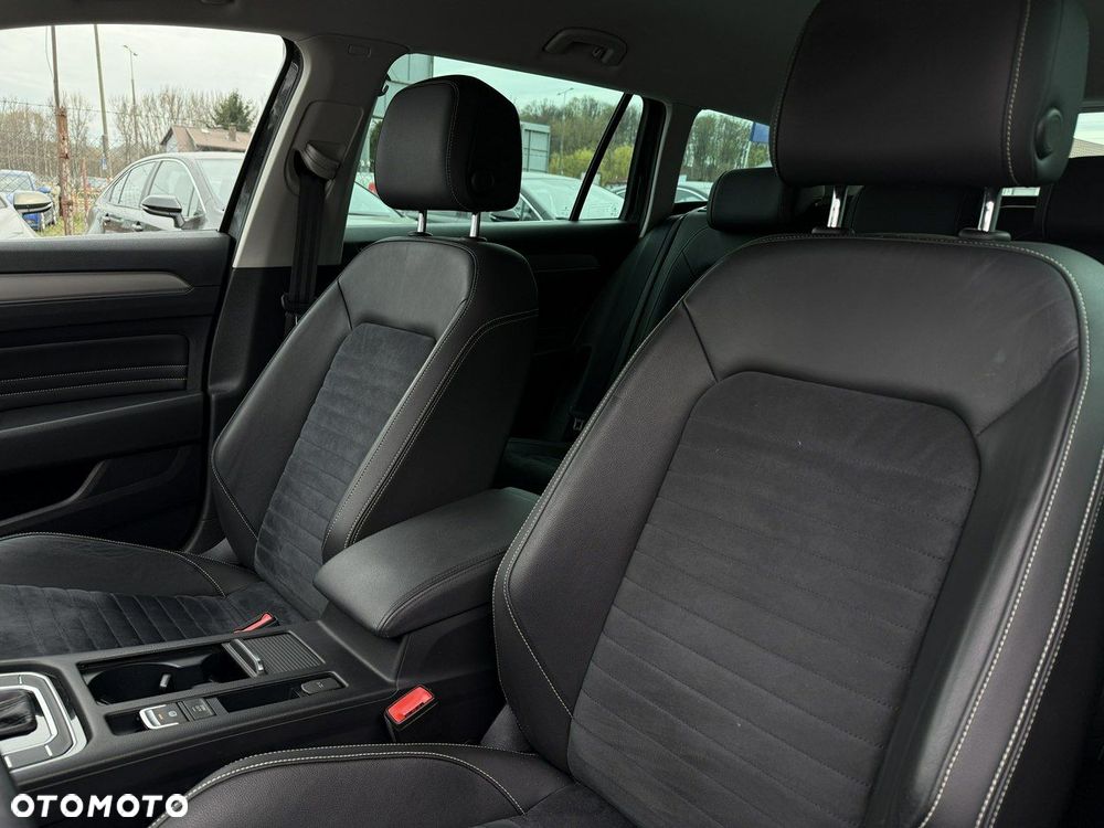 Volkswagen Passat 2.0 TSI Elegance DSG - 11