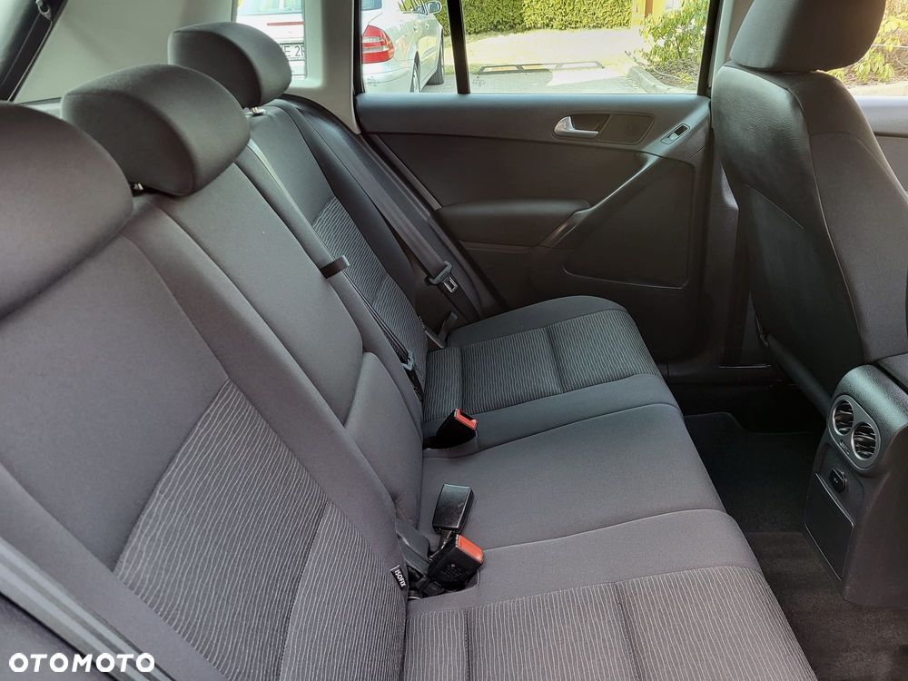 Volkswagen Tiguan 2.0 TDI DPF BlueMotion Technology Exclusive - 31